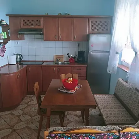 Dom 379 Hébergement de vacances Laliki